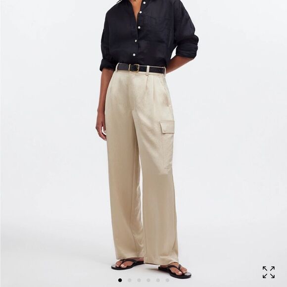 Madewell High-Rise Straight Cargo Trousers in Satin - Picture 2 of 6